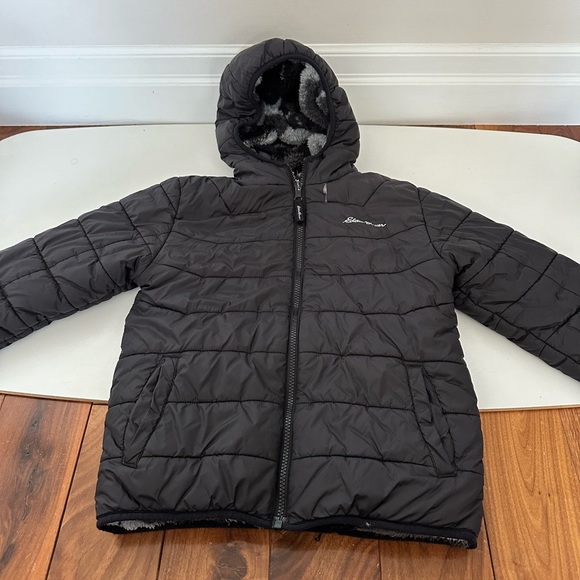 Eddie Bauer size small boys reversible black camo coat - Picture 1 of 8